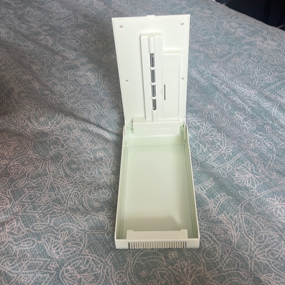 UV Phone Sanitizer - Picture 4 of 6